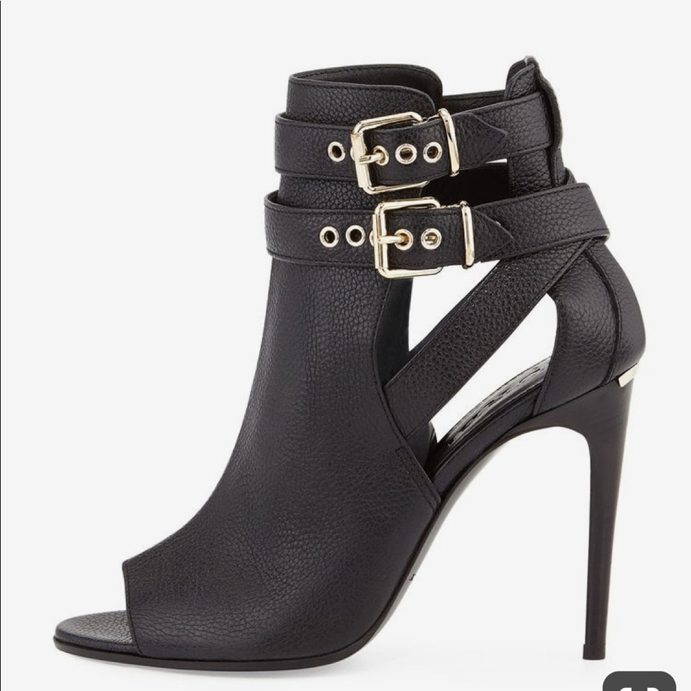 Burberry overfield open toe booties